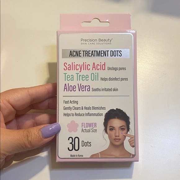 30 Flower Pimple Patches - Picture 2 of 3